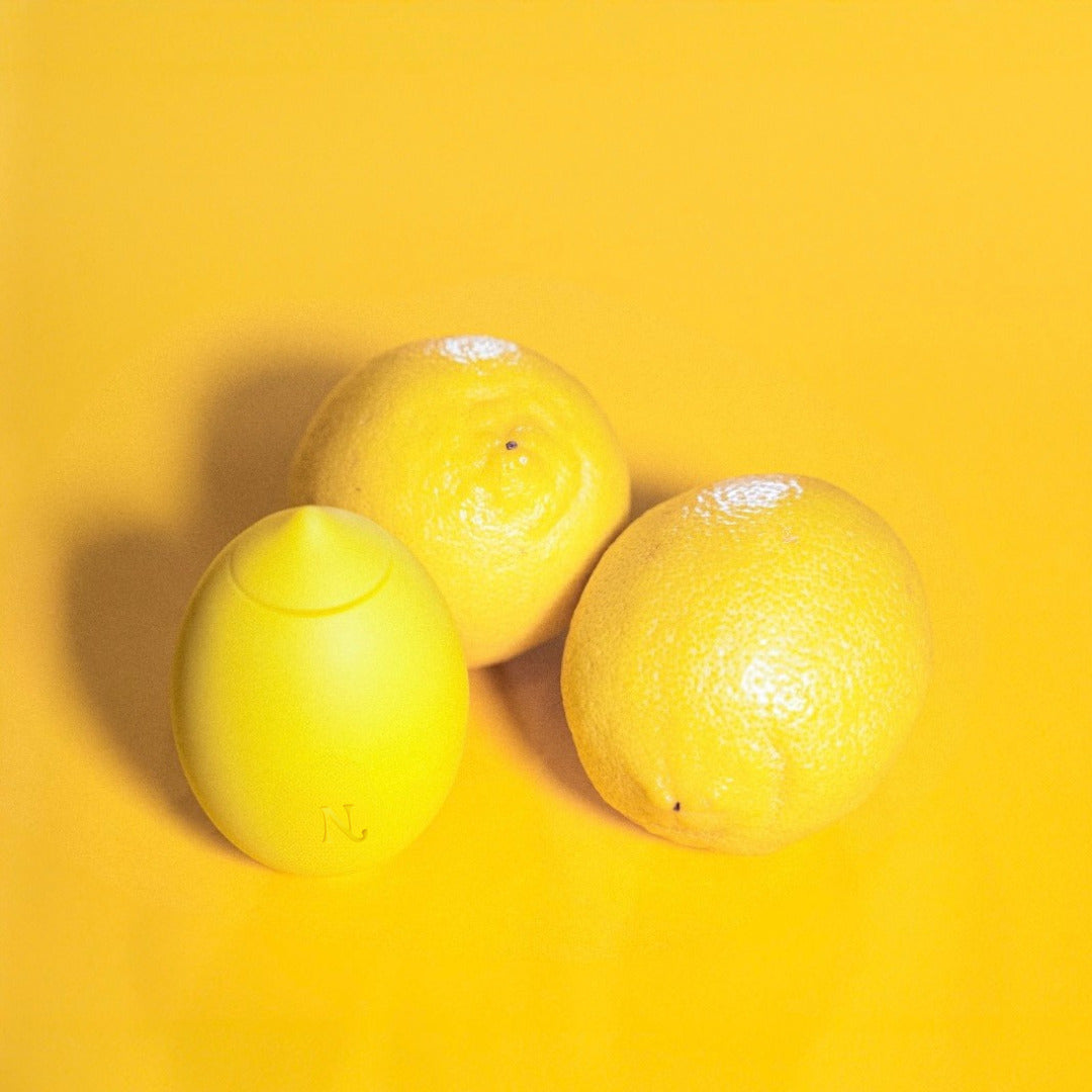 Lemon clitoral vibrator detail and design